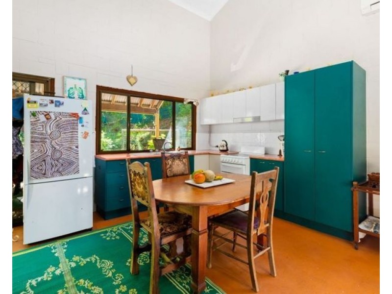 111 Braeside Drive, Uki NSW 2484