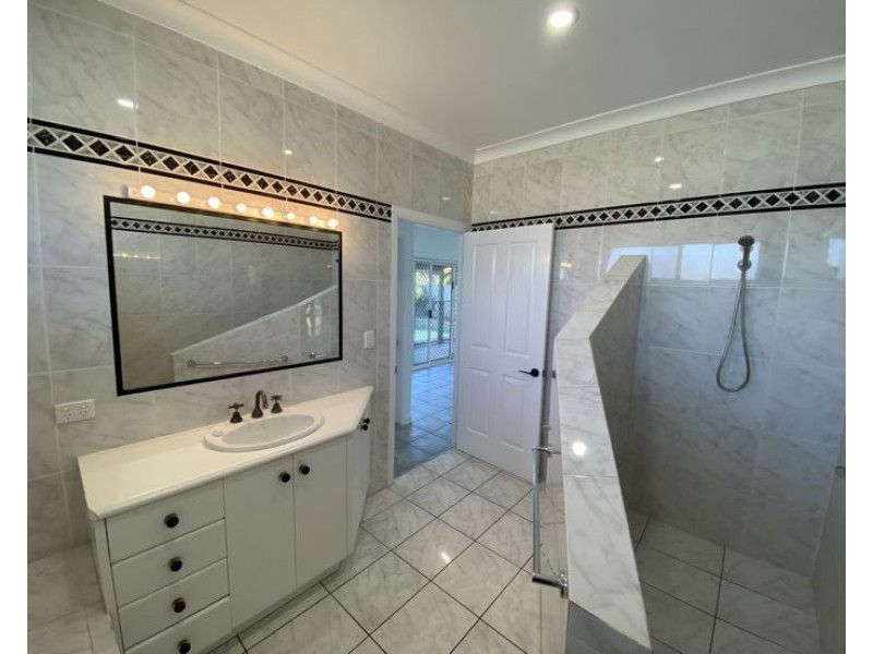 9 Andrew Avenue, Pottsville Beach NSW 2489