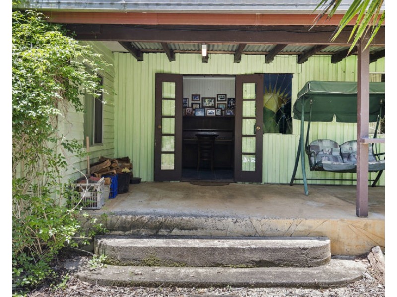 136 Pinnacle Road, Pumpenbil NSW 2484