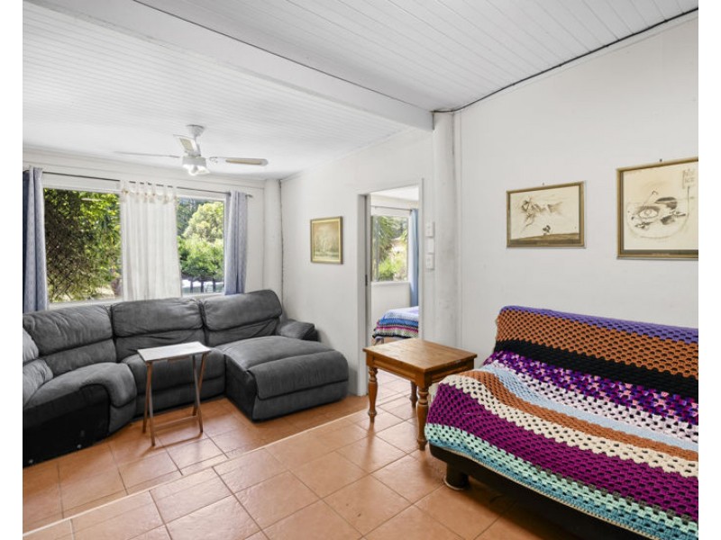 136 Pinnacle Road, Pumpenbil NSW 2484