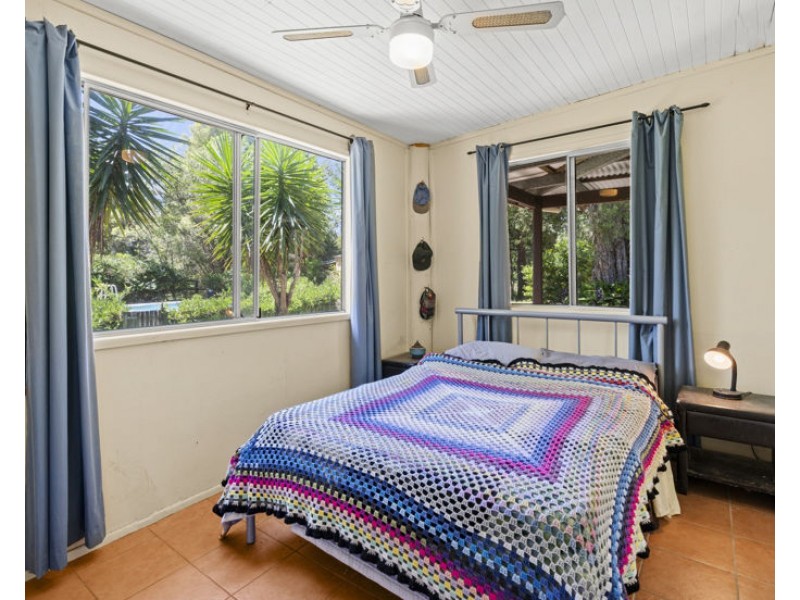 136 Pinnacle Road, Pumpenbil NSW 2484