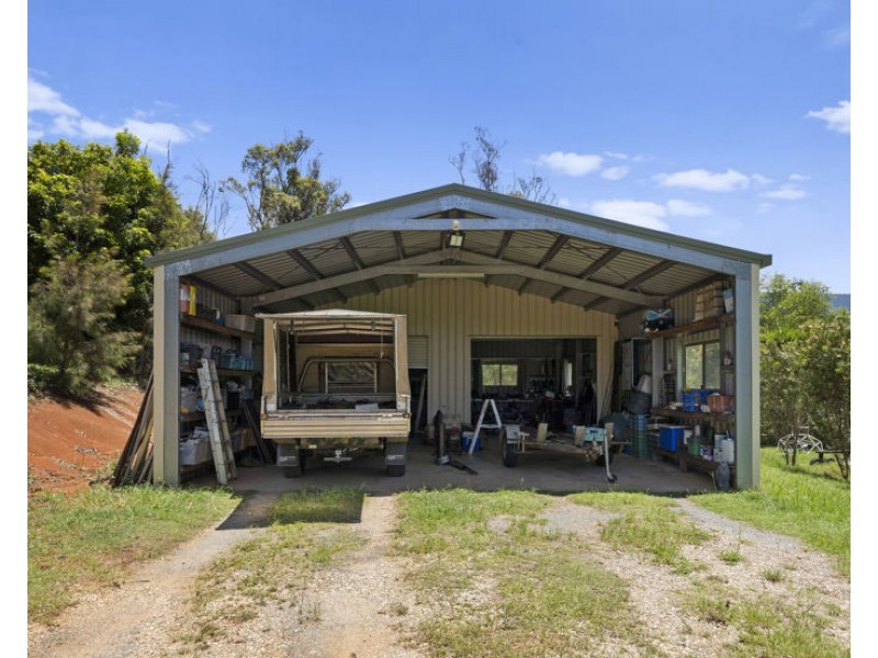 136 Pinnacle Road, Pumpenbil NSW 2484