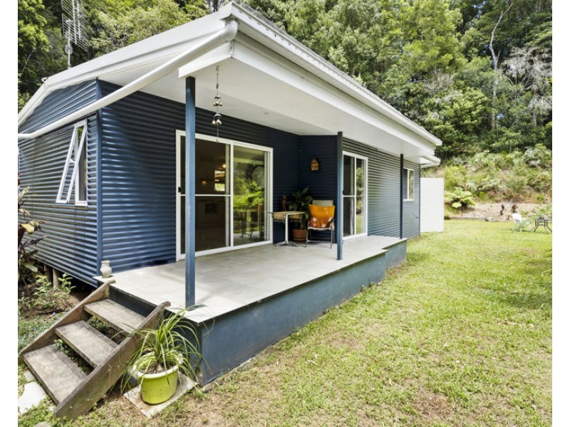 150 Braeside Drive, Uki NSW 2484