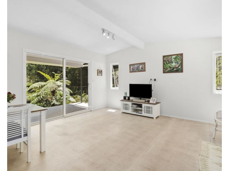 150 Braeside Drive, Uki NSW 2484