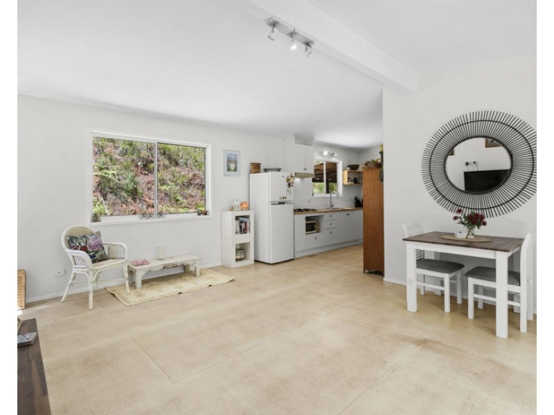 150 Braeside Drive, Uki NSW 2484