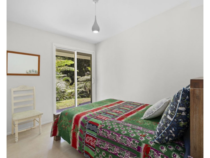 150 Braeside Drive, Uki NSW 2484