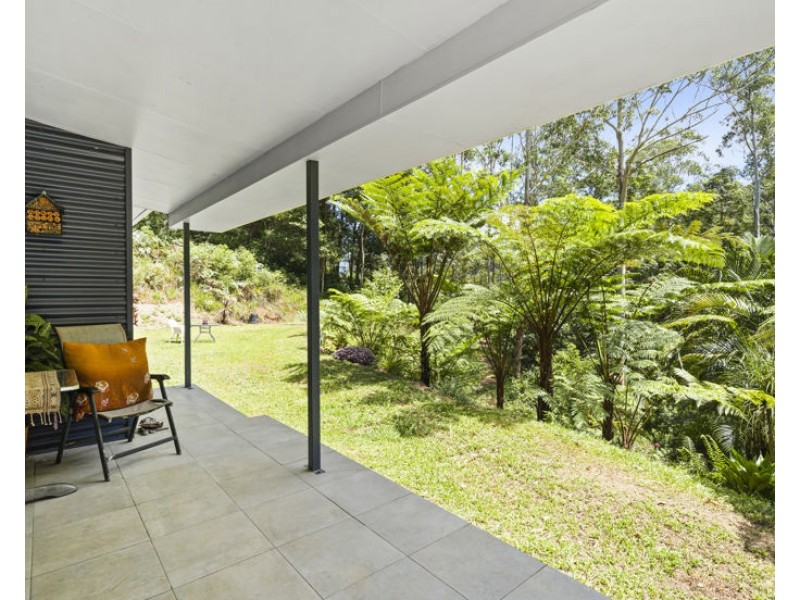 150 Braeside Drive, Uki NSW 2484