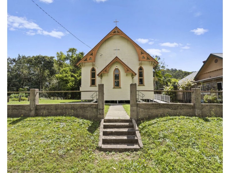 7 Old Convent Road, Uki NSW 2484