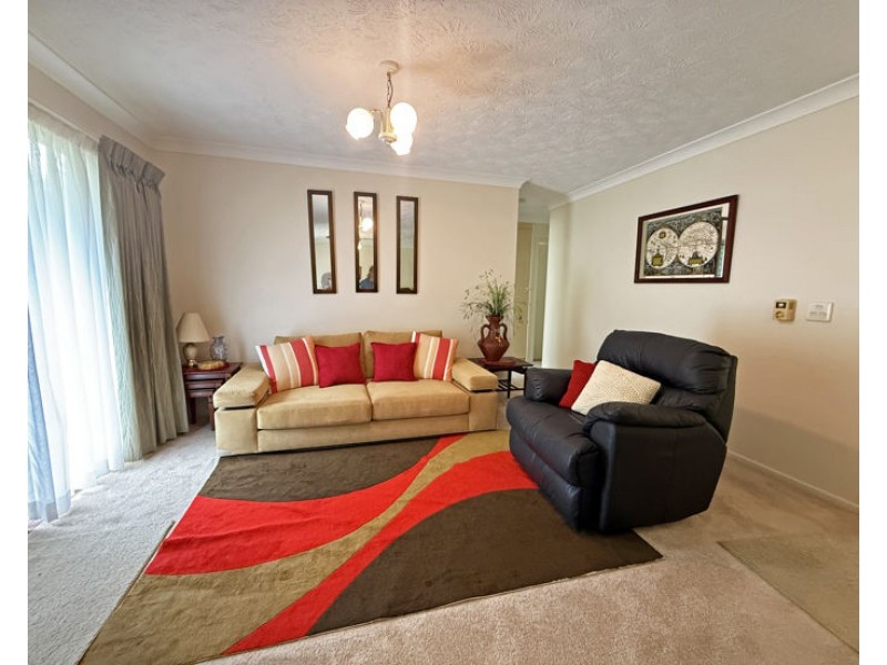 70 Lakeside Drive, Mountain View Retirement Village, Murwillumbah NSW 2484