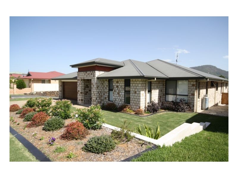 42 Castlefield Drive, Murwillumbah NSW 2484