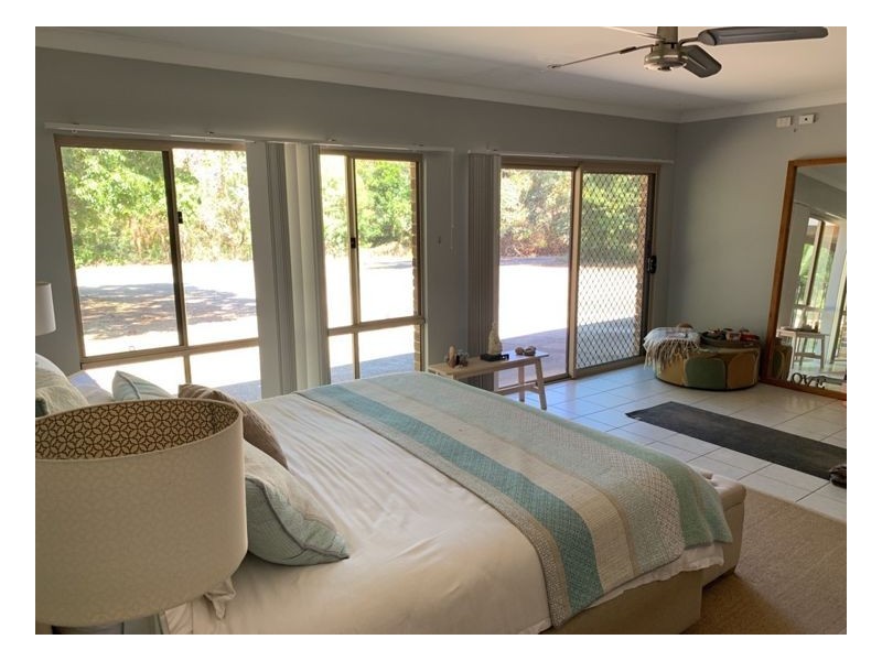 53 Braeside Drive, Uki NSW 2484