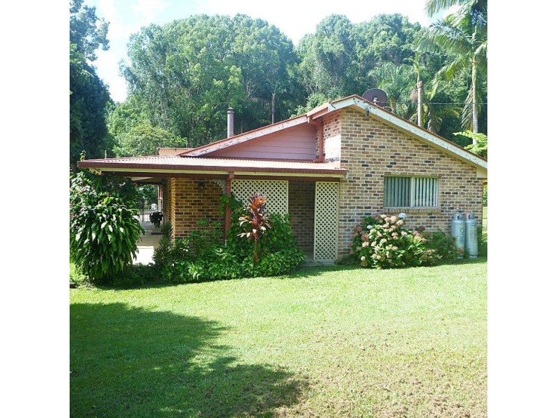 53 Braeside Drive, Uki NSW 2484