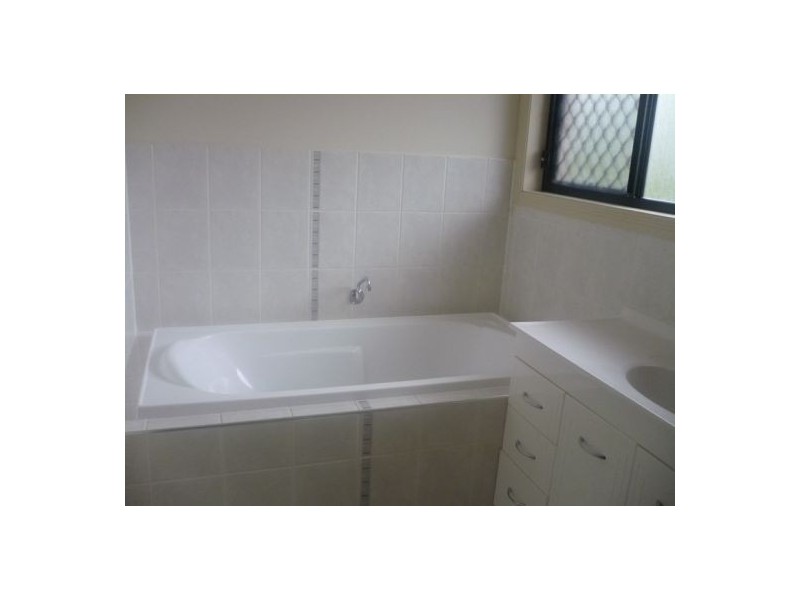 7/11 Juba Street, Riverhills QLD 4074