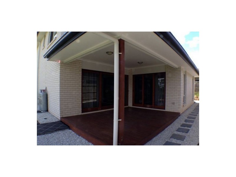 44 Stanaway Place, Bellbowrie QLD 4070
