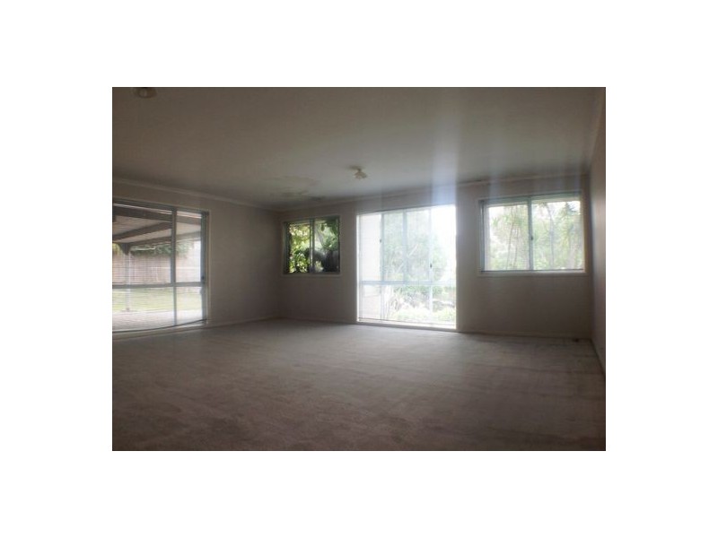 6 Harold Close, Sinnamon Park QLD 4073