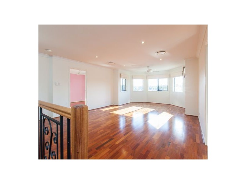 10 Chevron Close, Forest Lake QLD 4078