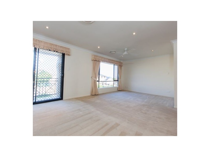 10 Chevron Close, Forest Lake QLD 4078