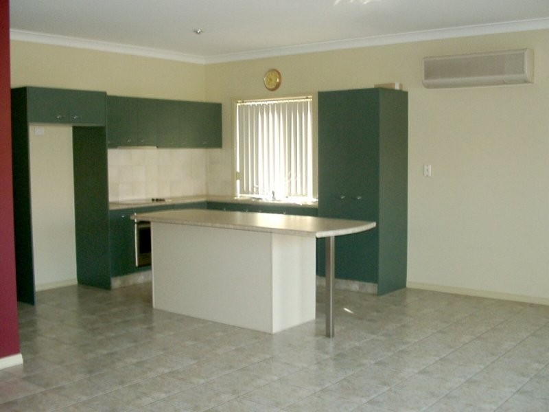 21 Hyde Place, Forest Lake QLD 4078