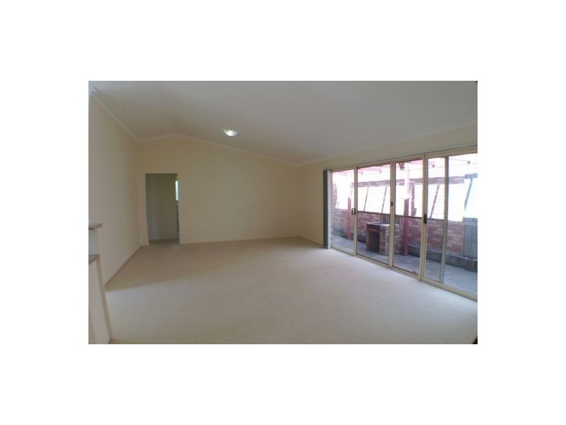 11 Cambridge Crescent, Forest Lake QLD 4078