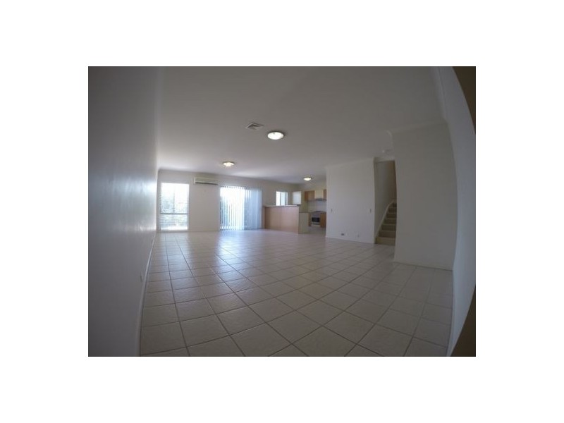 9/5 Central Avenue, Mount Ommaney QLD 4074