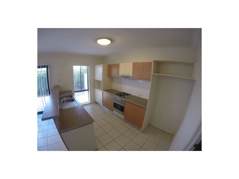 9/5 Central Avenue, Mount Ommaney QLD 4074