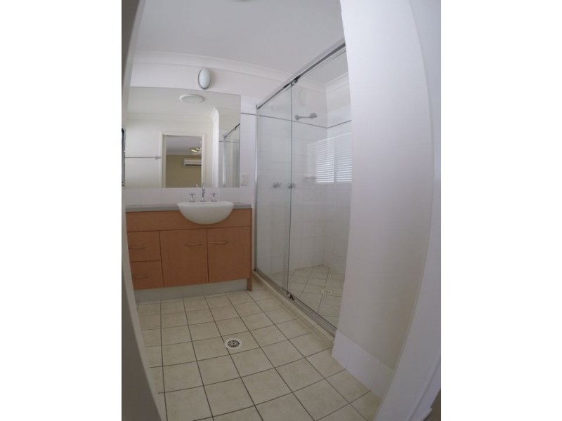 9/5 Central Avenue, Mount Ommaney QLD 4074