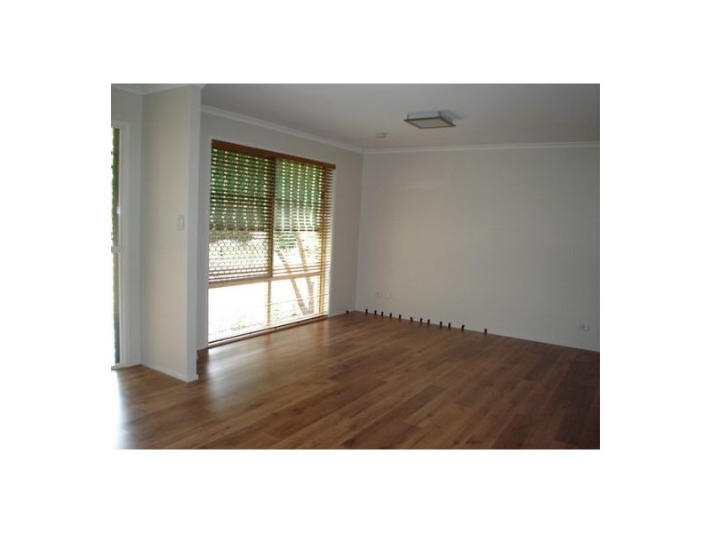 40 Scarlet Place, Forest Lake QLD 4078