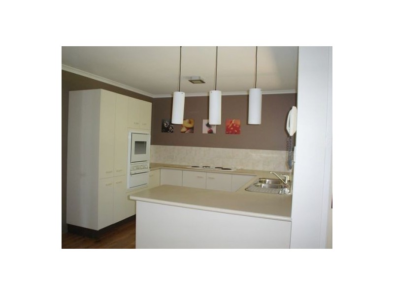 40 Scarlet Place, Forest Lake QLD 4078