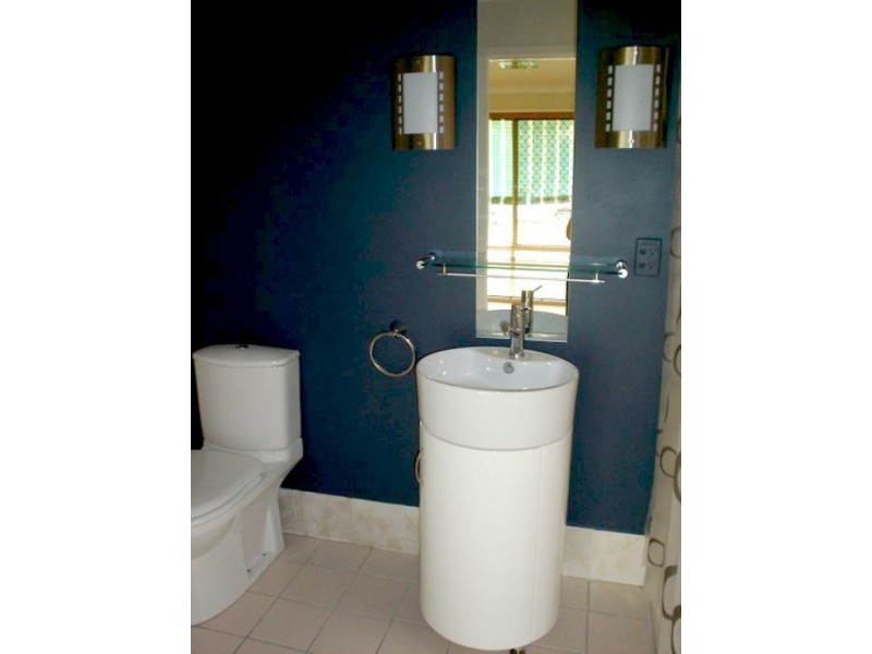 40 Scarlet Place, Forest Lake QLD 4078