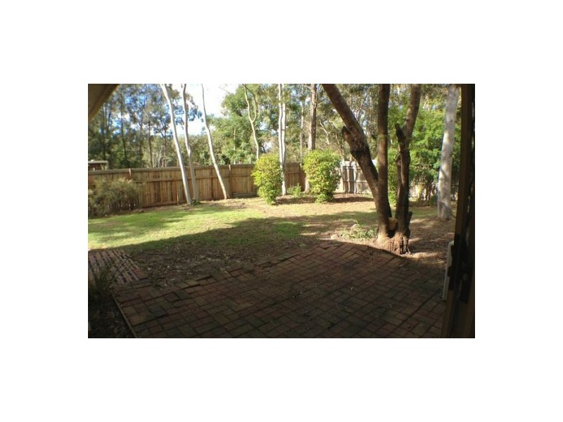 40 Scarlet Place, Forest Lake QLD 4078