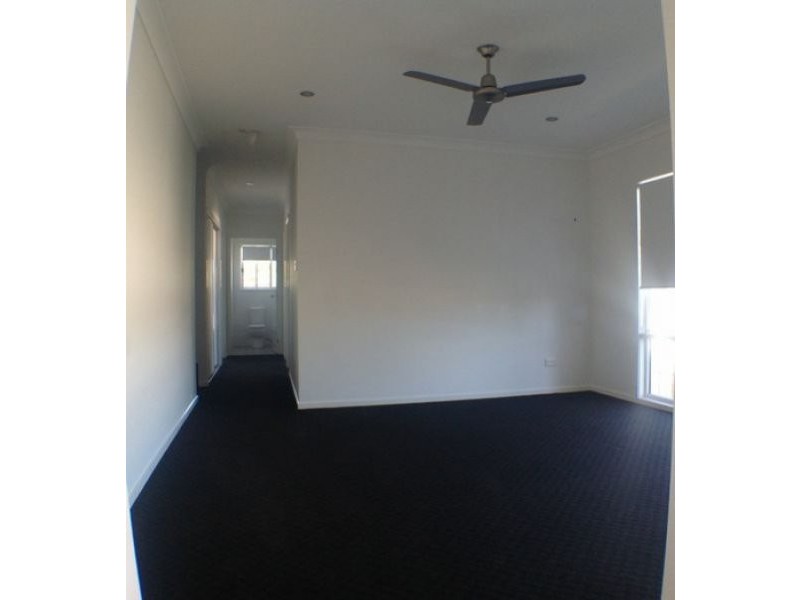 30 Dray Court, Riverhills QLD 4074