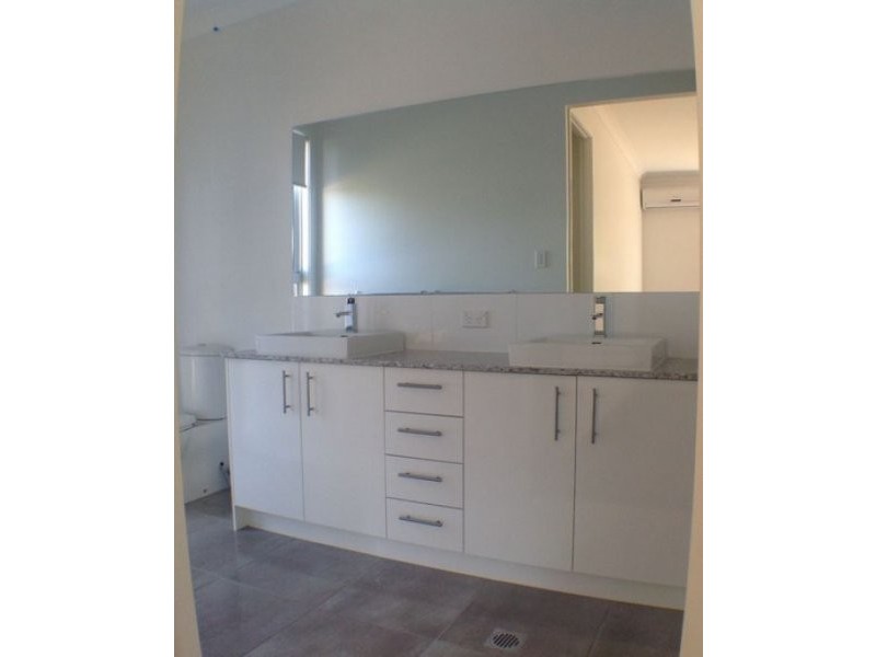 30 Dray Court, Riverhills QLD 4074