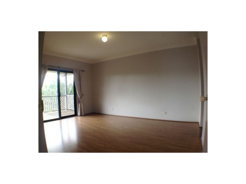 4 Selkirk Close, Oxley QLD 4075