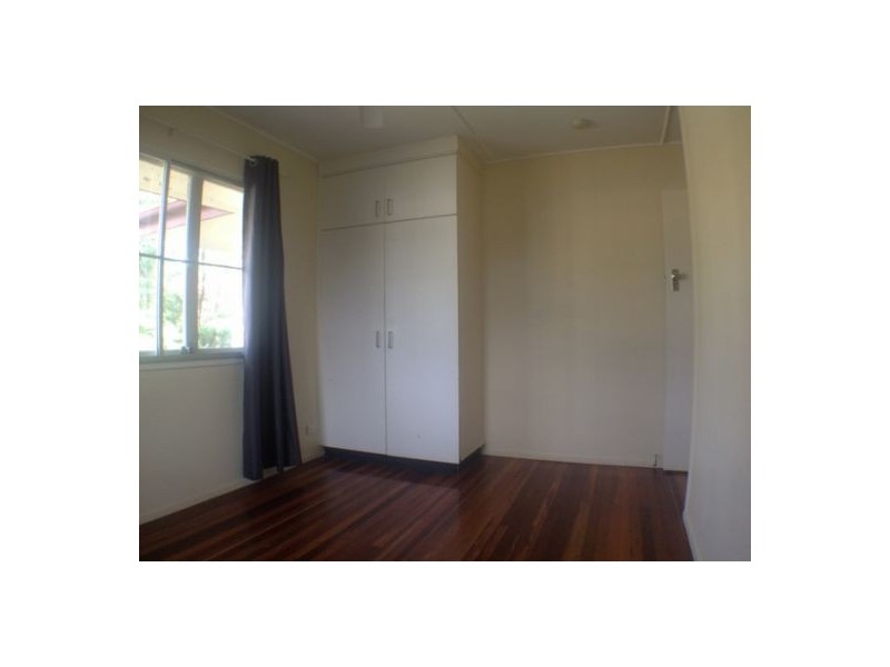13 Wills Street, Leichhardt QLD 4305