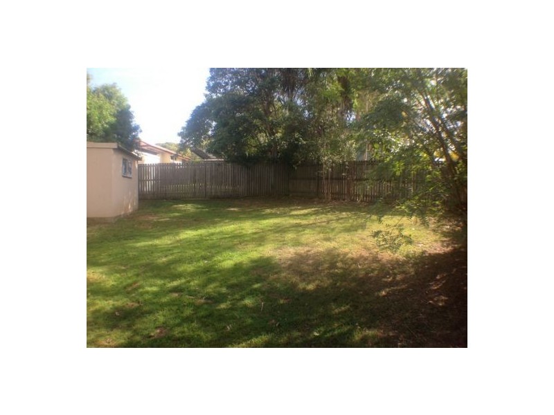 13 Wills Street, Leichhardt QLD 4305
