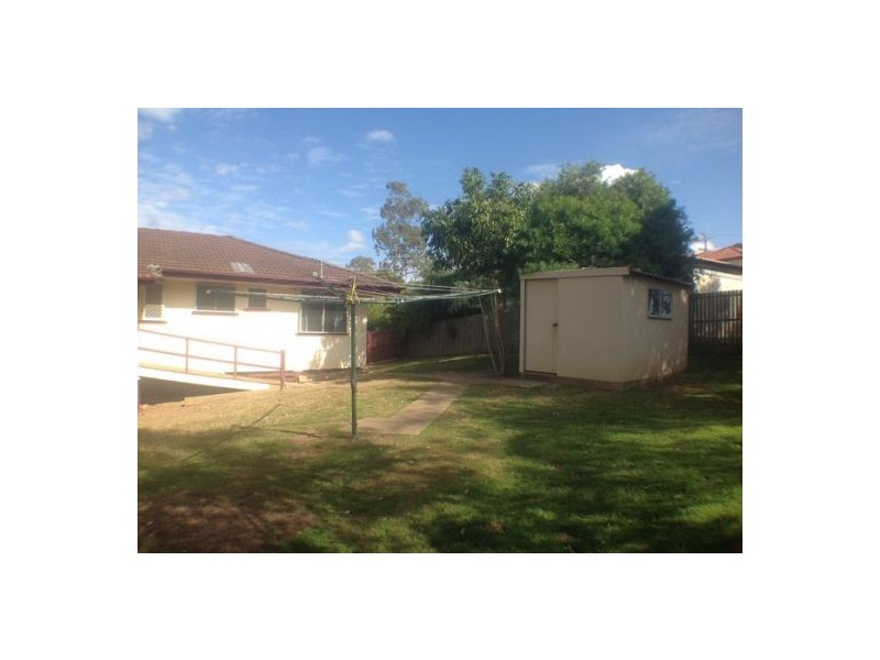 13 Wills Street, Leichhardt QLD 4305
