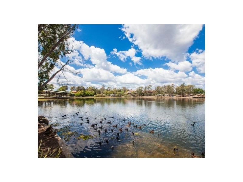 48 Wivenhoe Circuit, Forest Lake QLD 4078