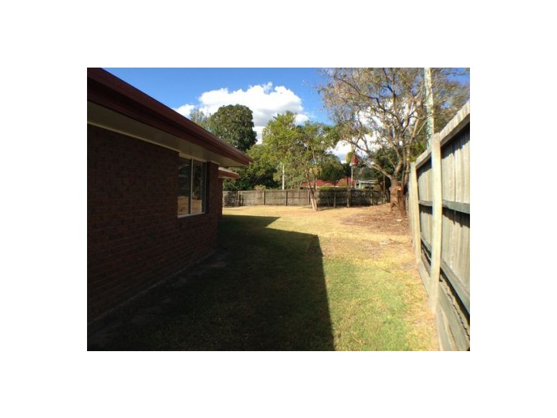 16 Forest Glen Court, Camira QLD 4300