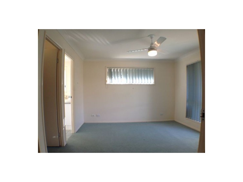 4 Goomburra Court, Forest Lake QLD 4078