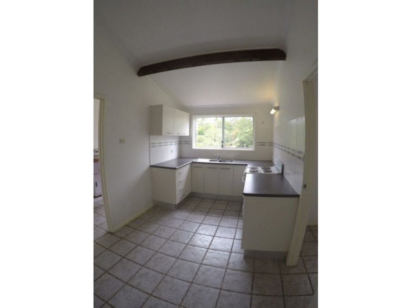 12 Jillian Street, Chapel Hill QLD 4069