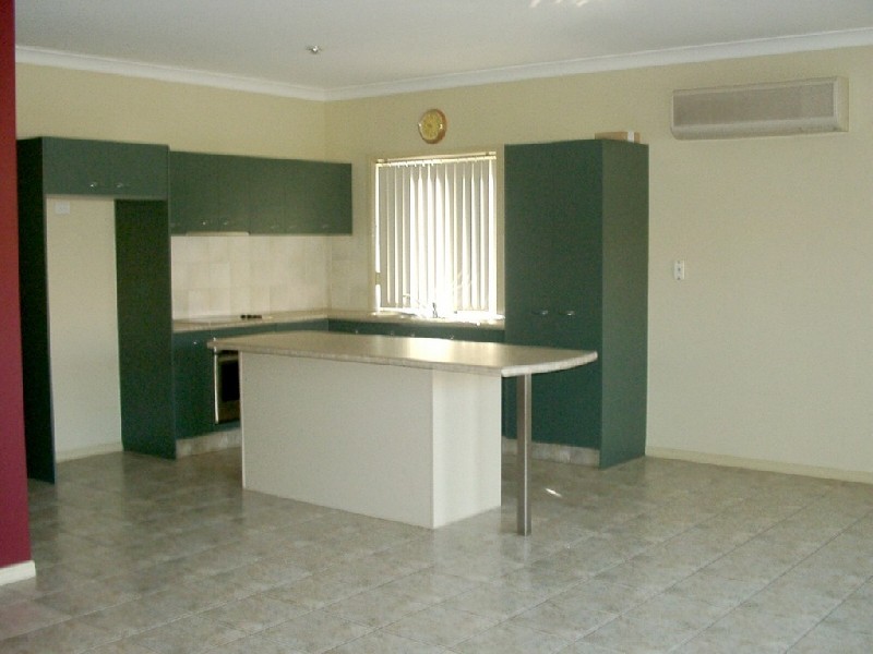 21 Hyde Place, Forest Lake QLD 4078