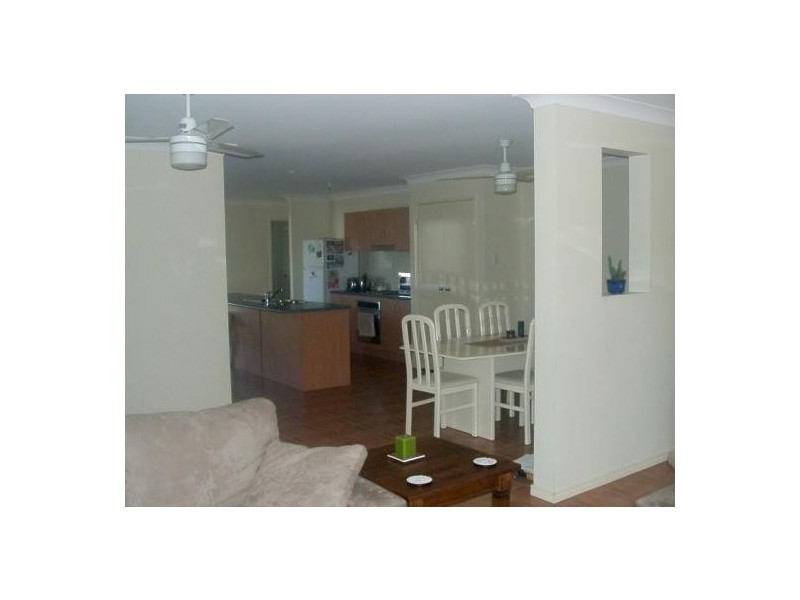 7 Piccadilly Place, Forest Lake QLD 4078