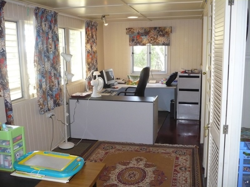 11 Farm Street, Newmarket QLD 4051