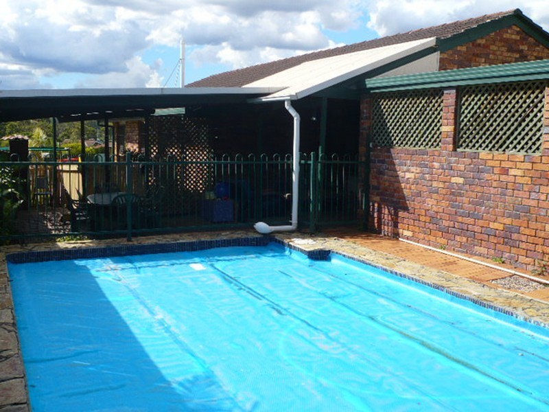 1 Marconi Close, Jamboree Heights QLD 4074