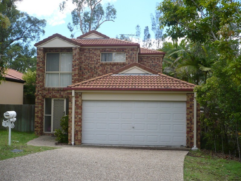 9 Windsor Place, Forest Lake QLD 4078