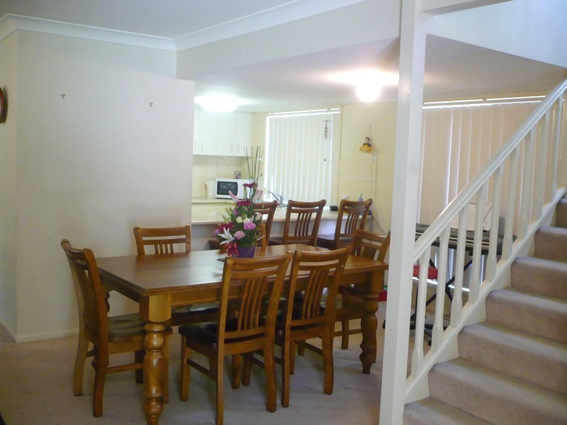 9 Windsor Place, Forest Lake QLD 4078