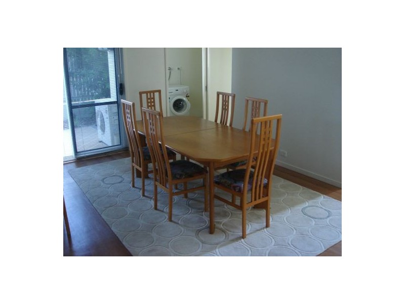 9 Central Avenue, Mount Ommaney QLD 4074