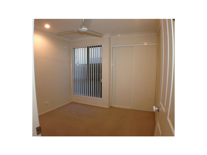 17 Jetty Walk, Forest Lake QLD 4078