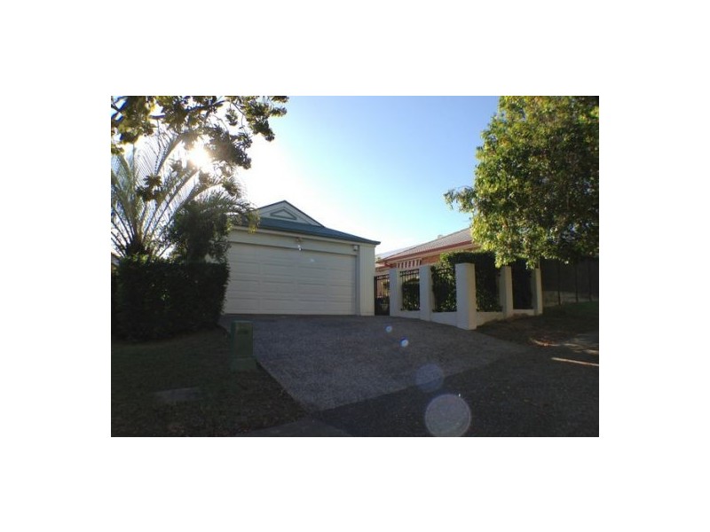 17 Jetty Walk, Forest Lake QLD 4078