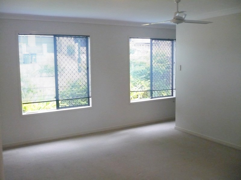 1 0 Gilberton Crescent, Forest Lake QLD 4078